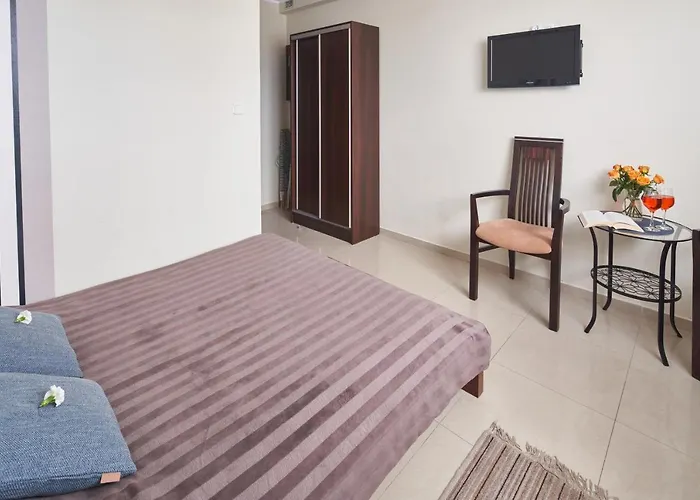 Quarto em Acomodações Particulares Gracja *